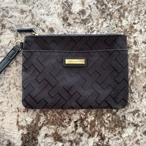 Tommy Hilfiger clutch